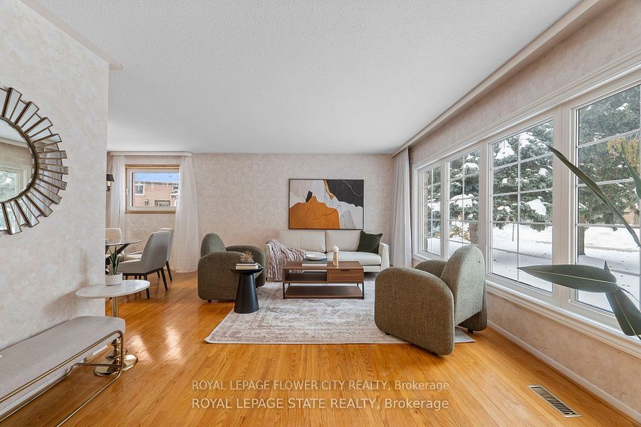 5 Bromley Crescent, Brampton, ON L6T 1Z2