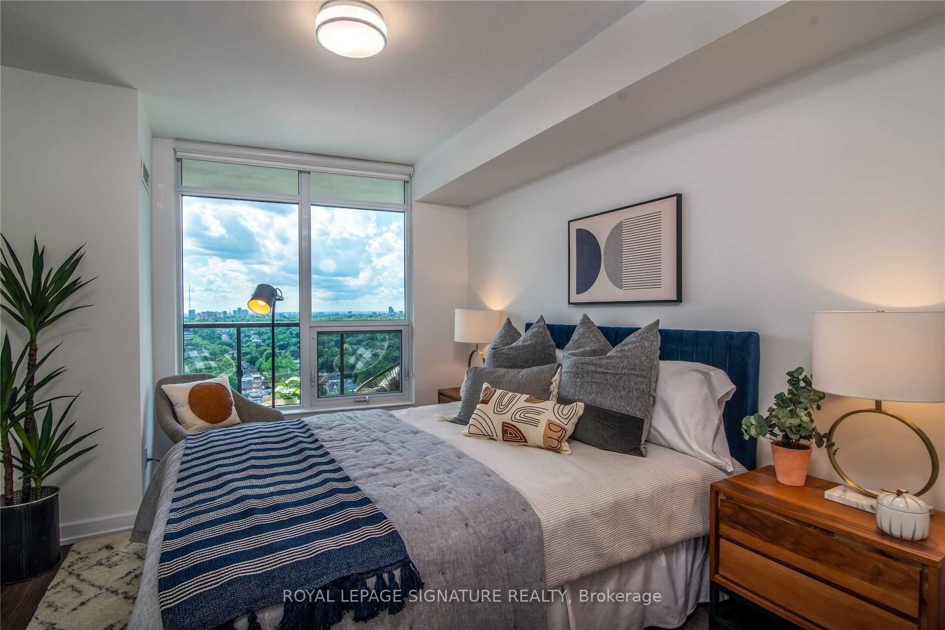 18 Erskine Avenue, #3307