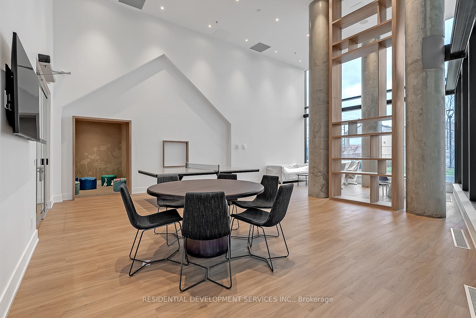 3 Bedrooms Condo at 3100 Keele,  Toronto For sale