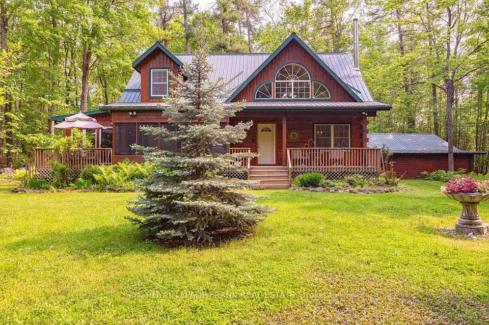 120 Sugarbush Crescent