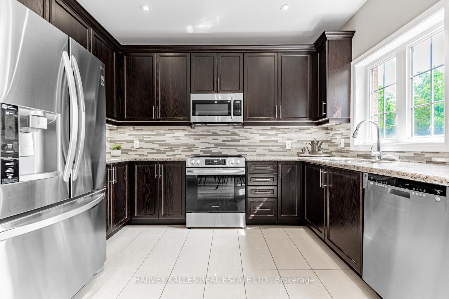 27 Rock Elm Court