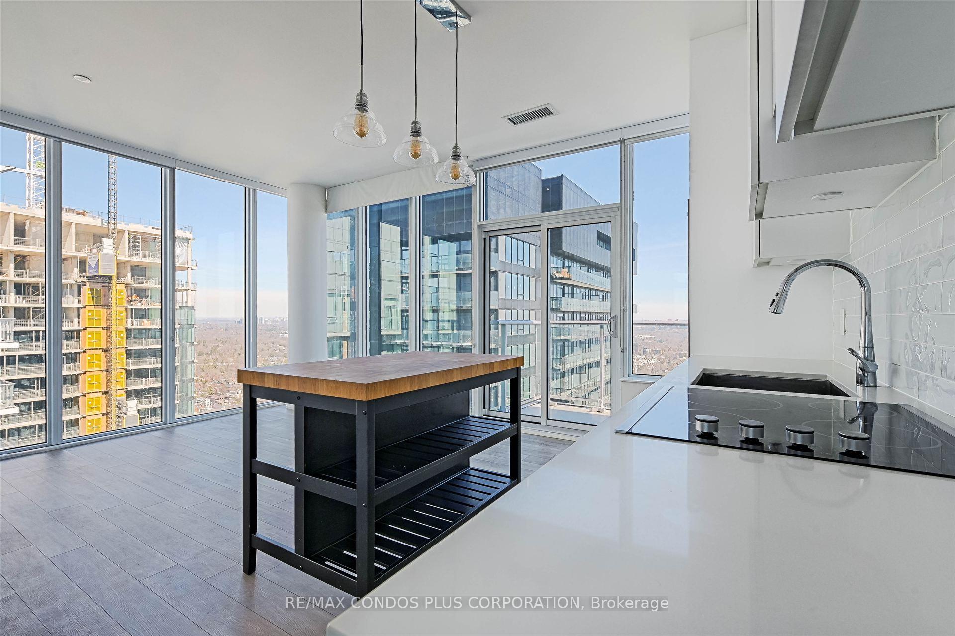 2 Bedrooms Condo at 195 Redpath, Toronto For sale