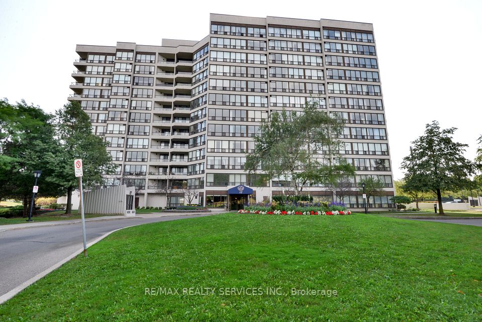 12 Laurelcrest