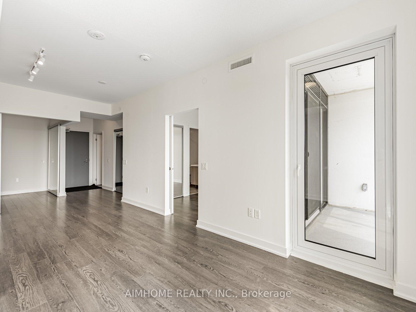 2 Bedrooms Condo at 20 O’Neil, Toronto For sale