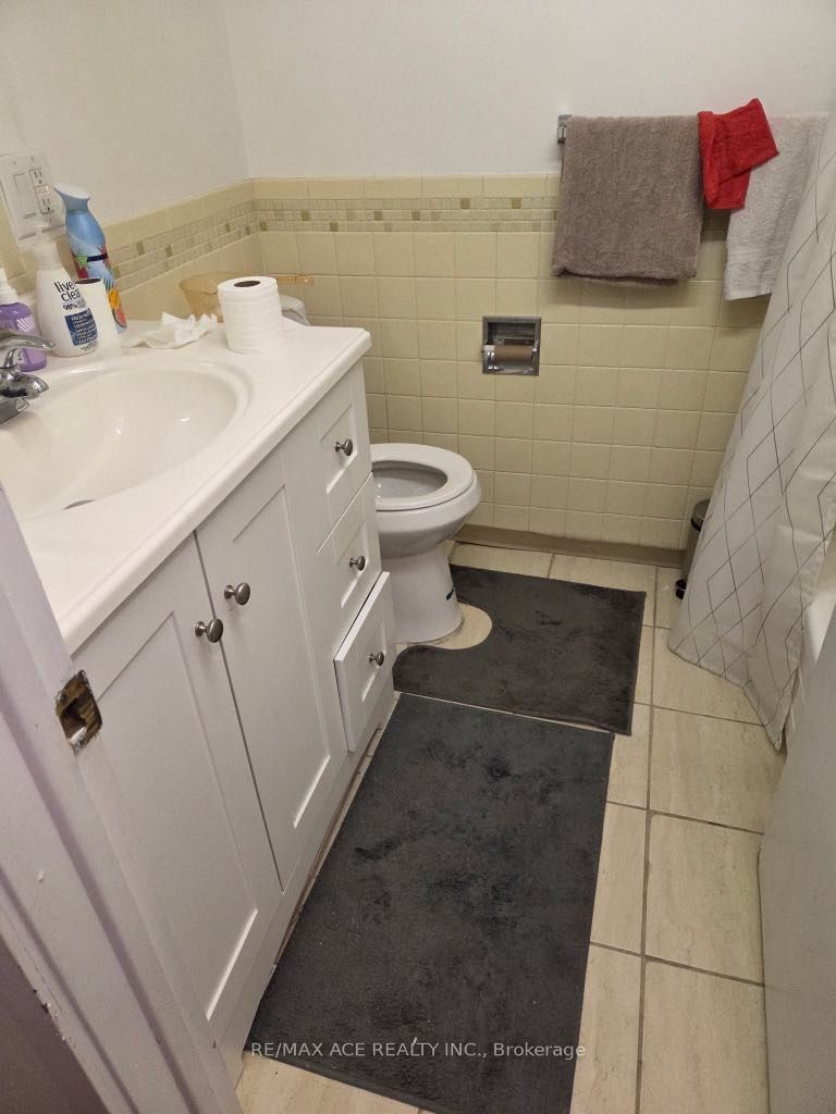 16 Hogan Drive, #Bsmt