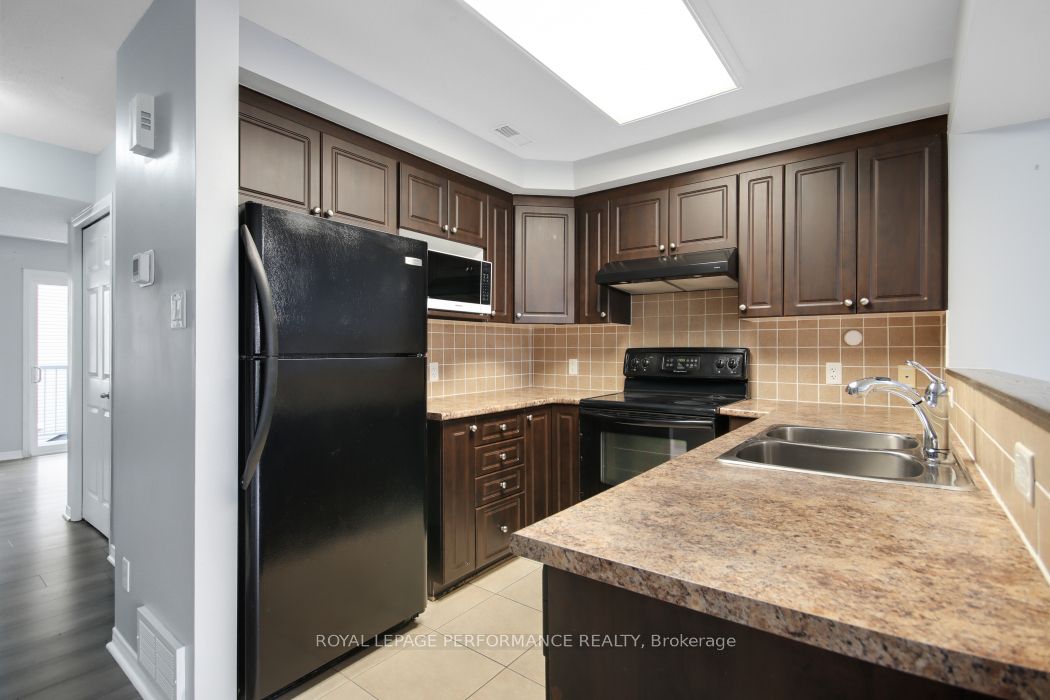 700 Reardon Private, #209