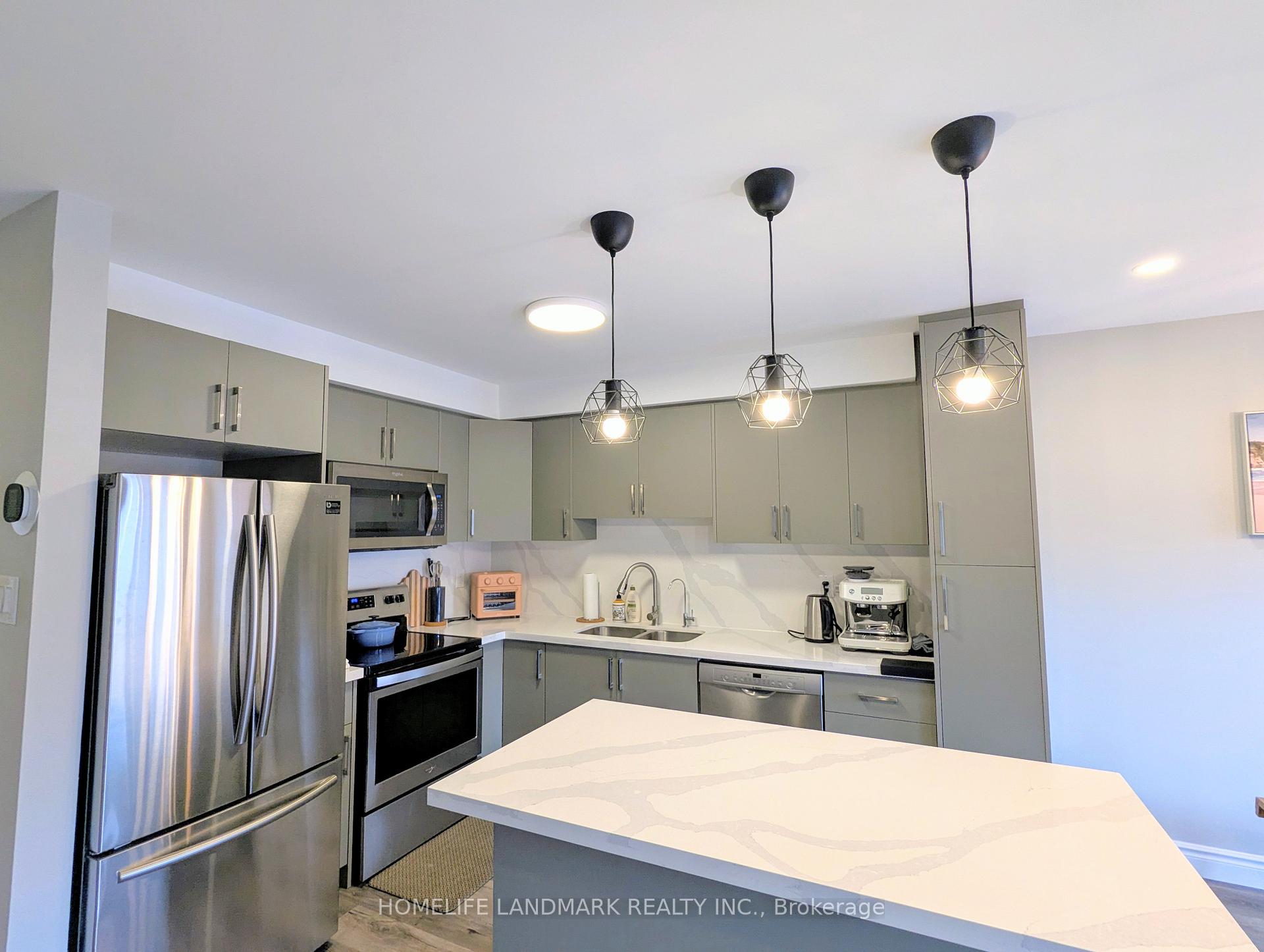 3 Bedrooms Condo at 86 Tania,  Vaughan For sale