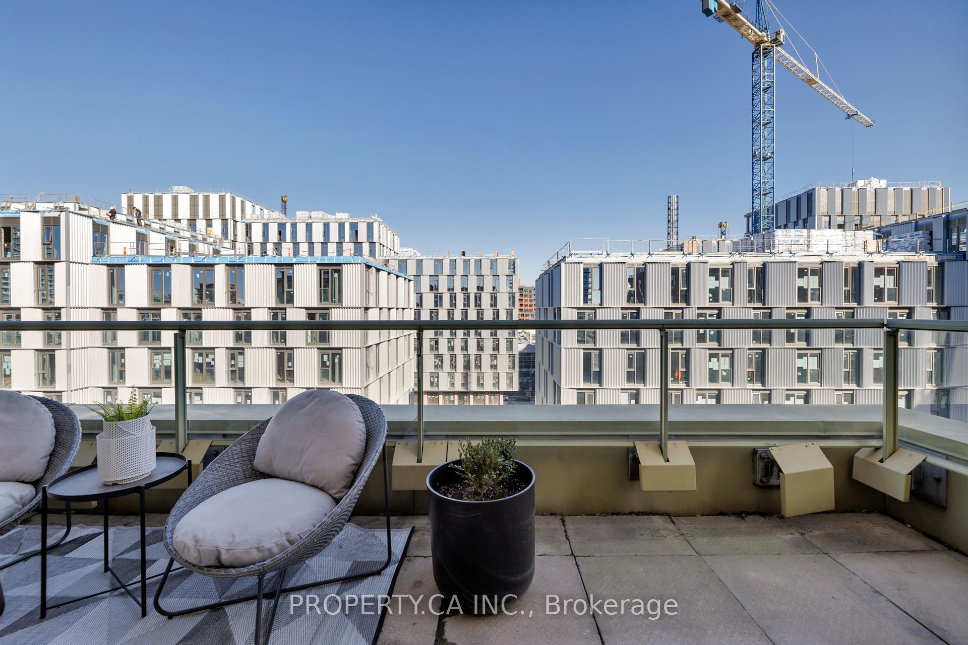 2 Bedrooms Condo at 70 Mill, Toronto For sale