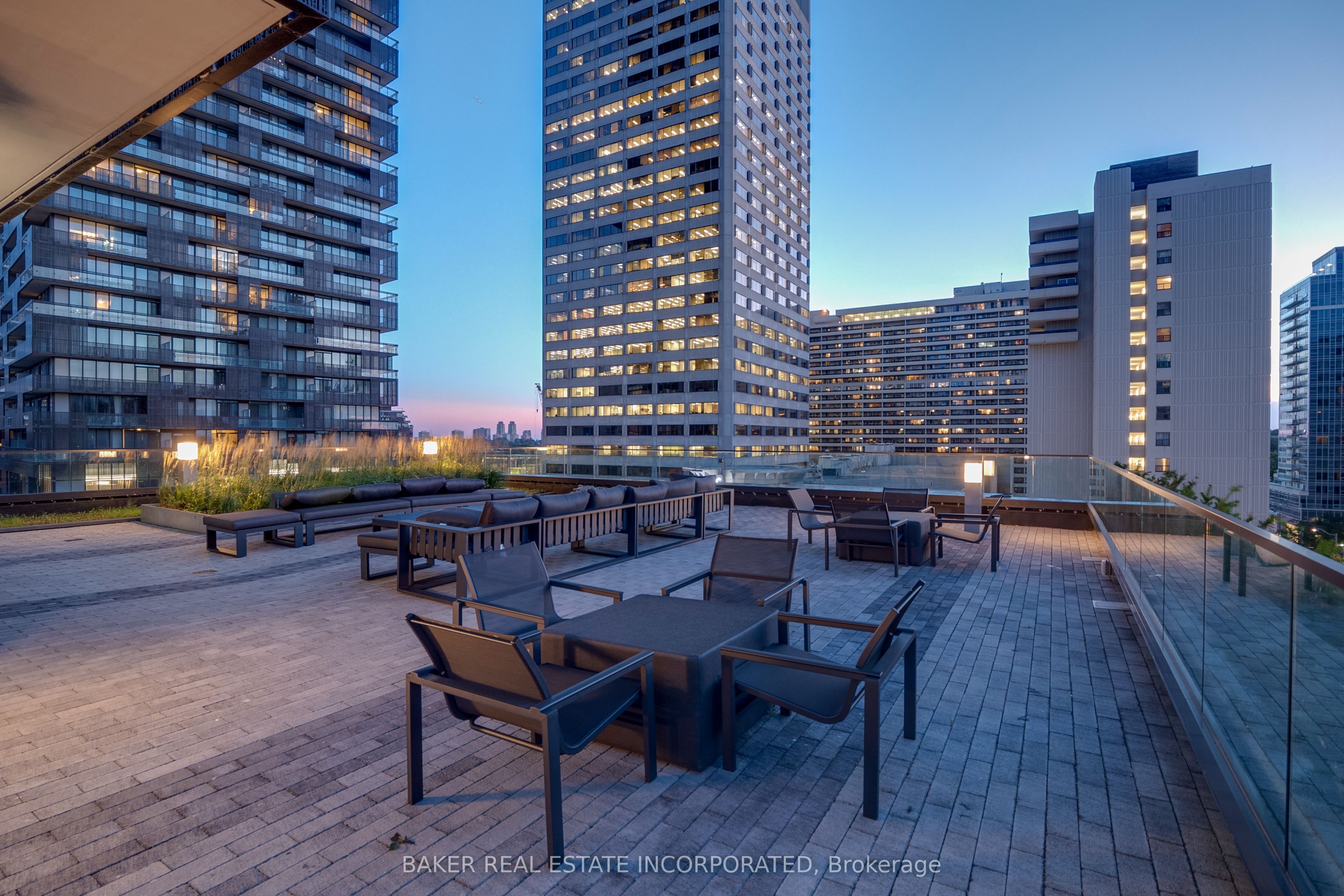 15 Roehampton Avenue, #2701