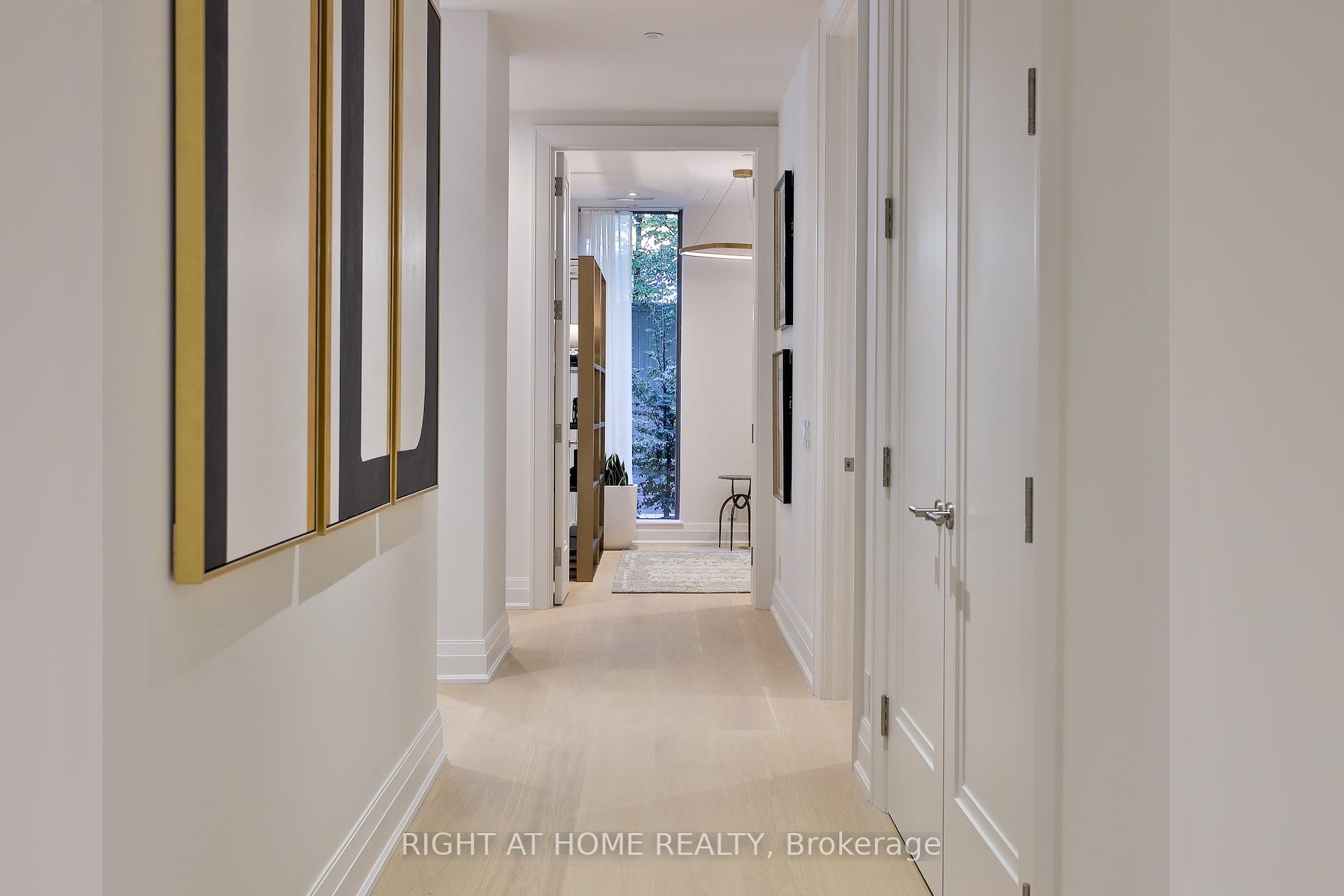 4 Bedrooms Condo at 10 Prince Arthur, Toronto For sale