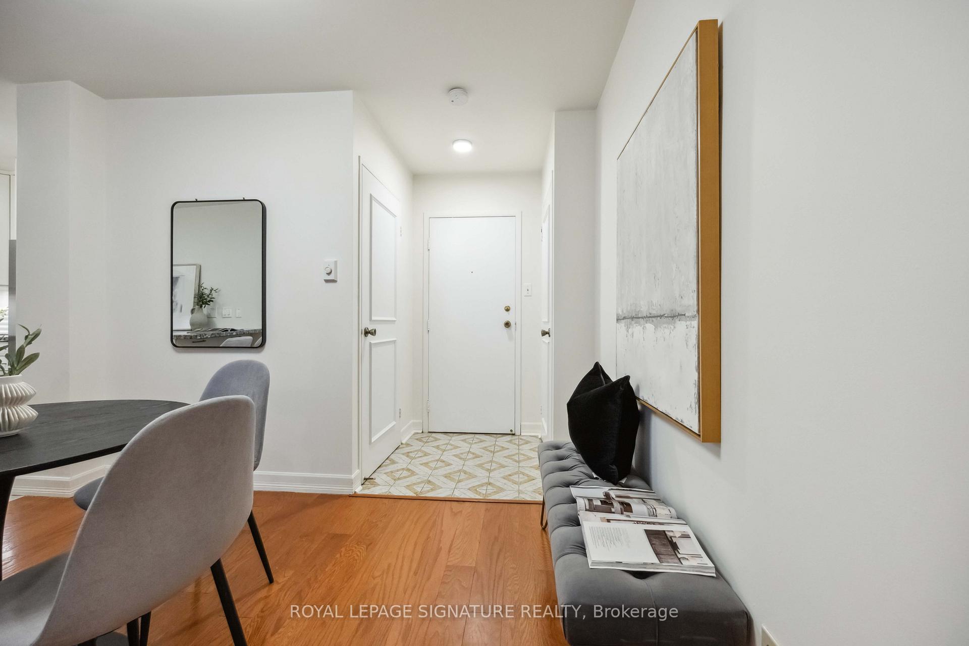2 Bedrooms Condo at 212 St. George, Toronto For sale