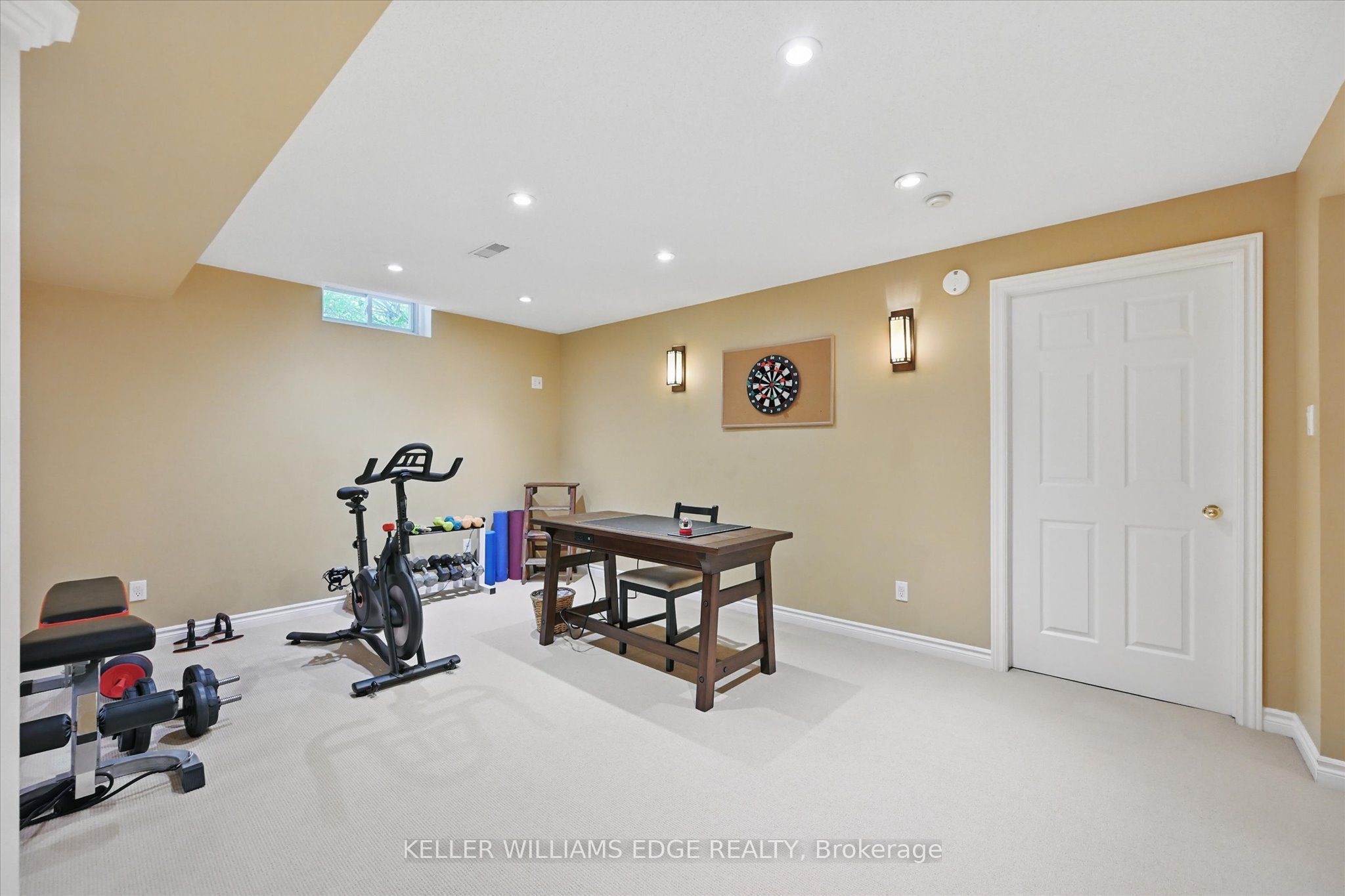 2939 Darien Road