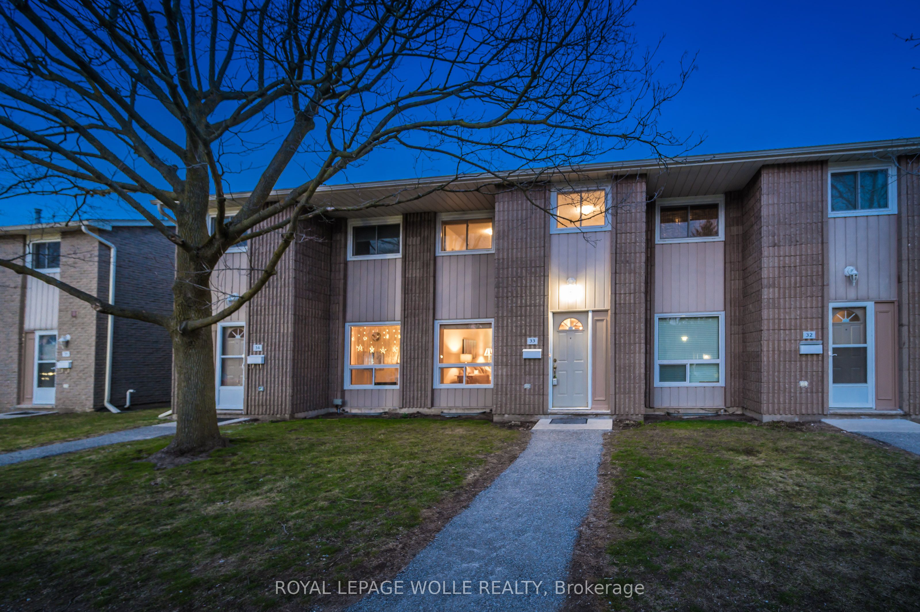 #33 - 25 Upper Canada Drive, Kitchener, ON N2P 1G2