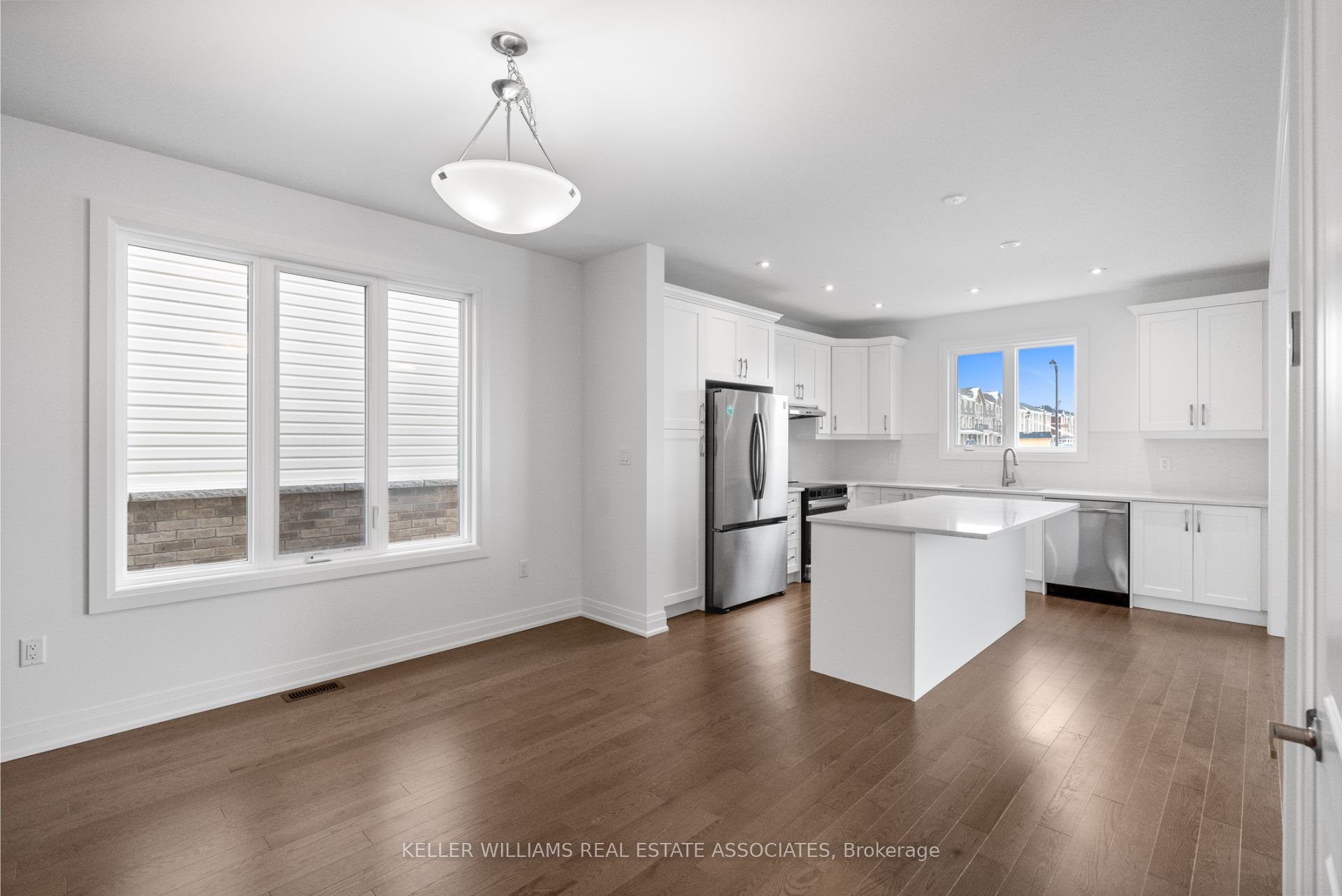16 Aster Woods Drive