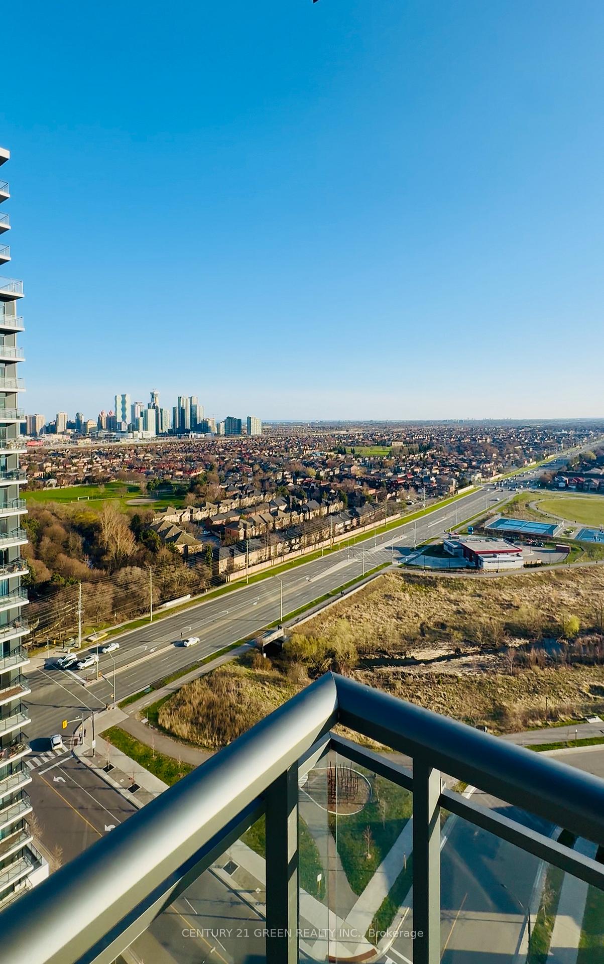3 Bedrooms Condo at 5025 Four Springs, Mississauga For sale