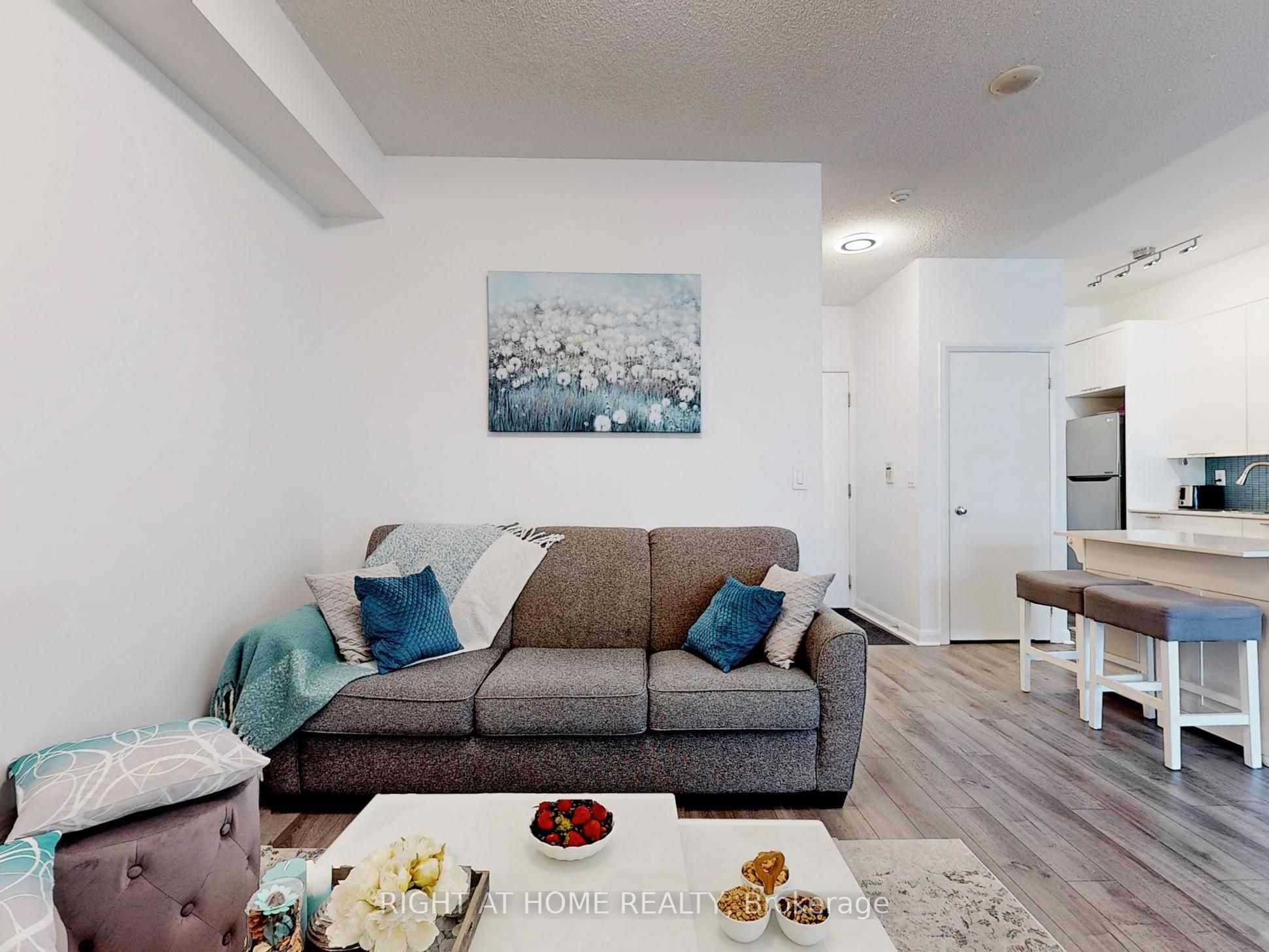 111 Elizabeth Street, #1702