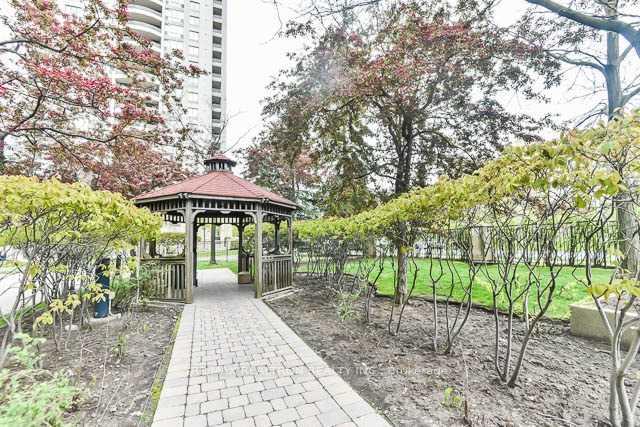 1 Bedroom Condo at 238 Doris, Toronto For sale
