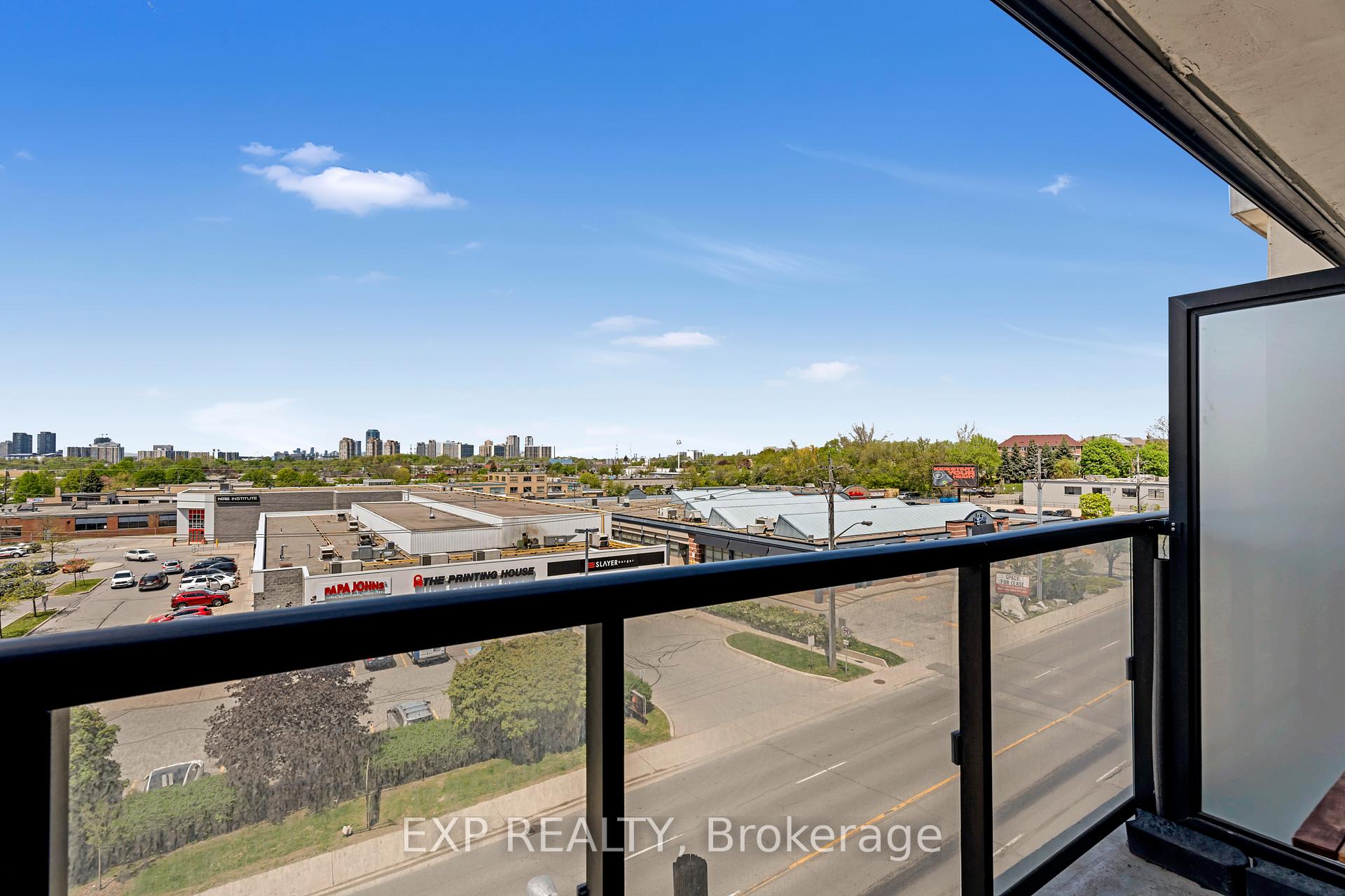 2 Bedrooms Condo at 1401 O’Connor, Toronto For sale