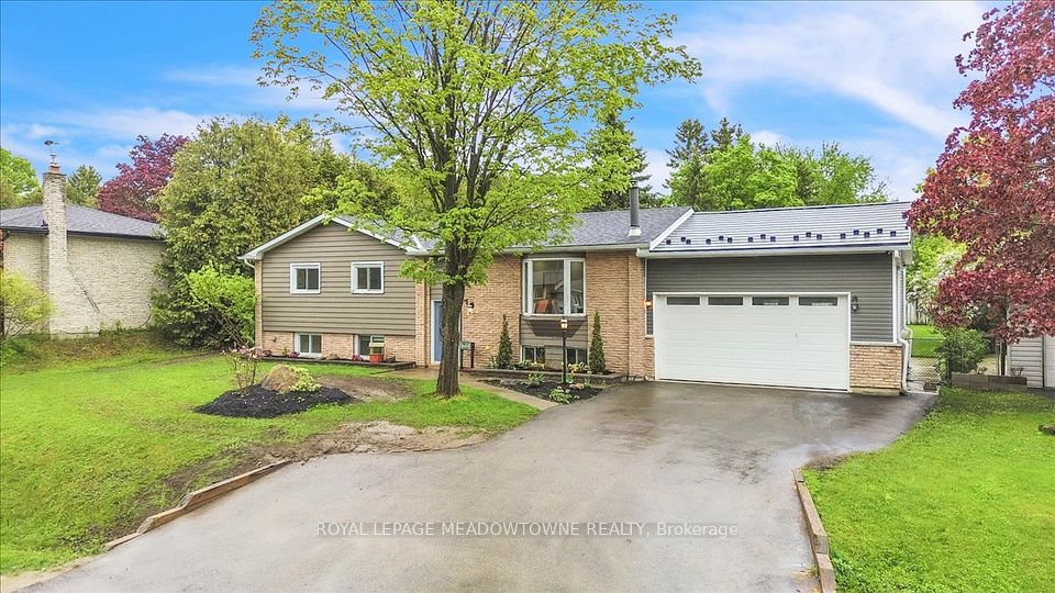32 Douglas Crescent, Erin, ON N0B 1Z0
