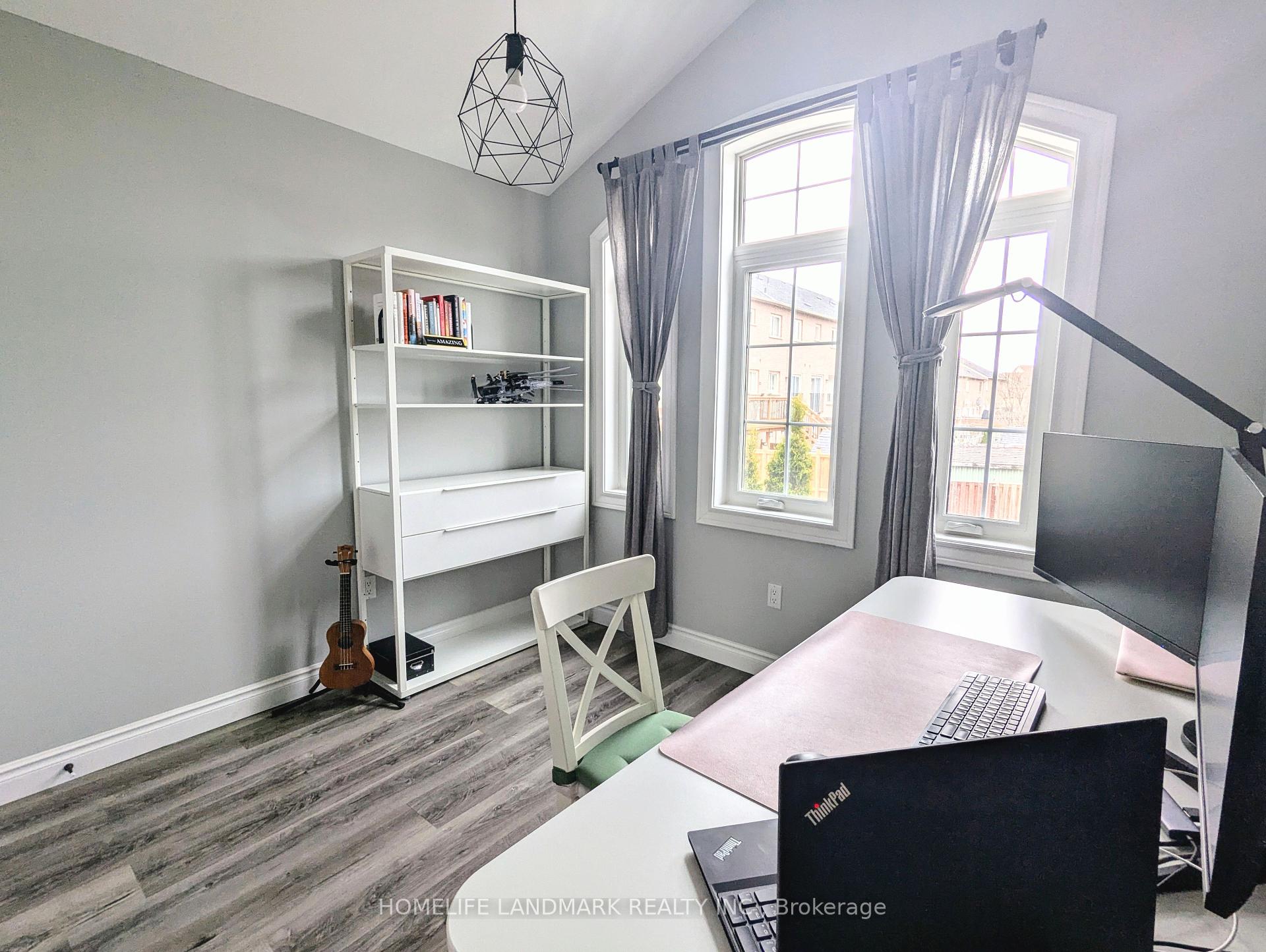 3 Bedrooms Condo at 86 Tania,  Vaughan For sale
