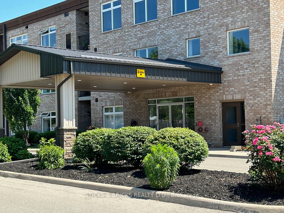 4644 PETTIT