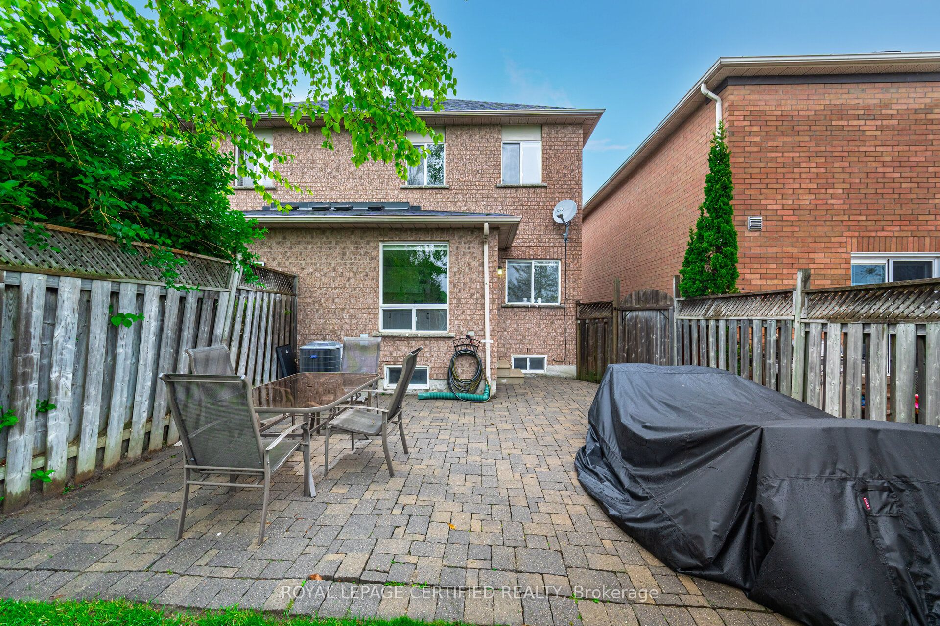 4 Hesketh Court