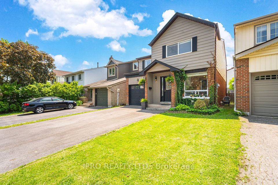 734 Briar