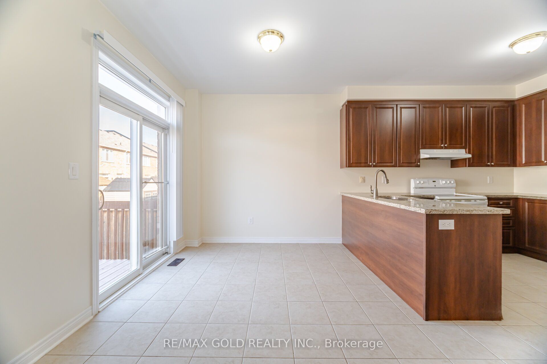 17 Shediac Road, Brampton, ON L6Y 0N1