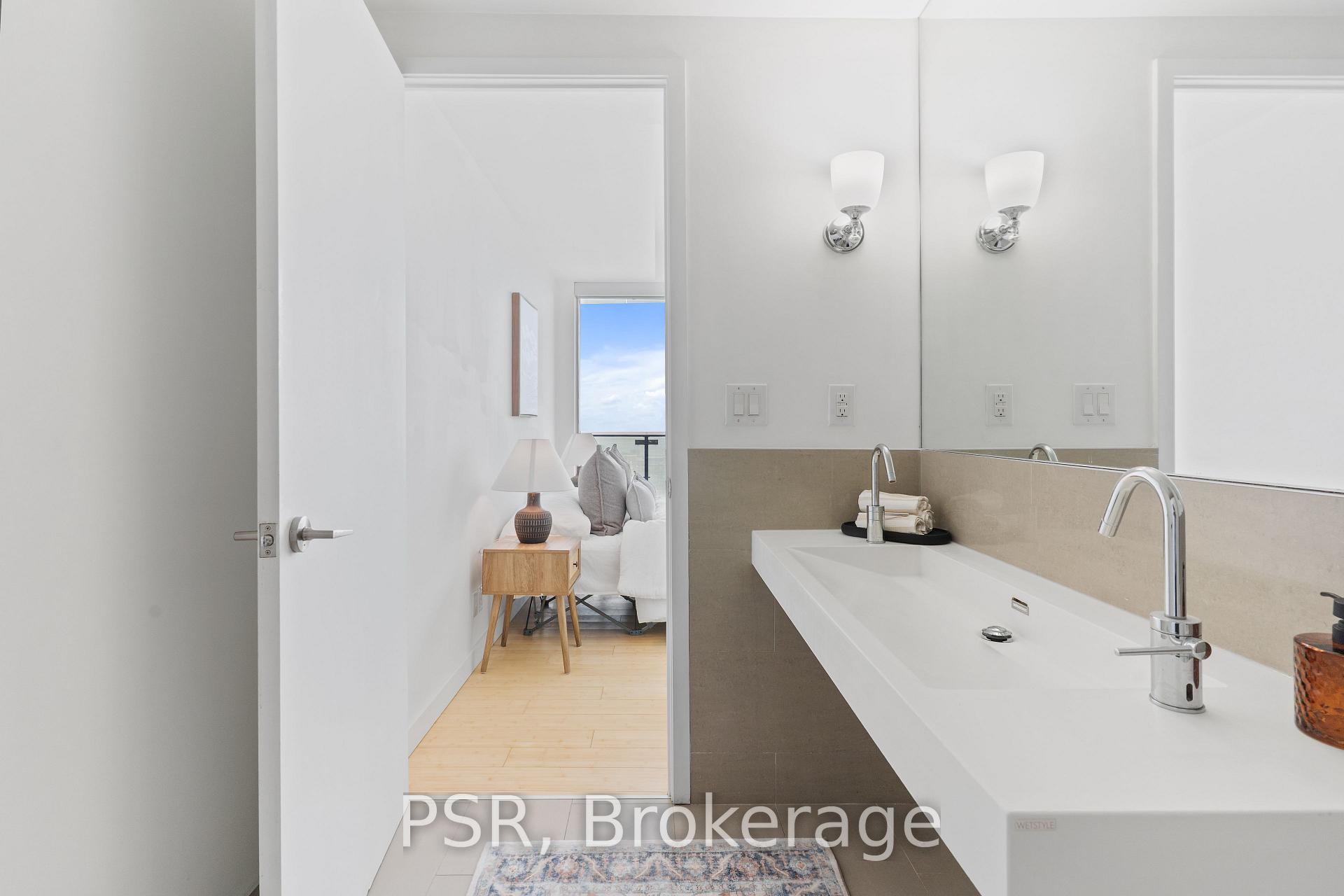 2 Bedrooms Condo at 390 Cherry, Toronto For sale