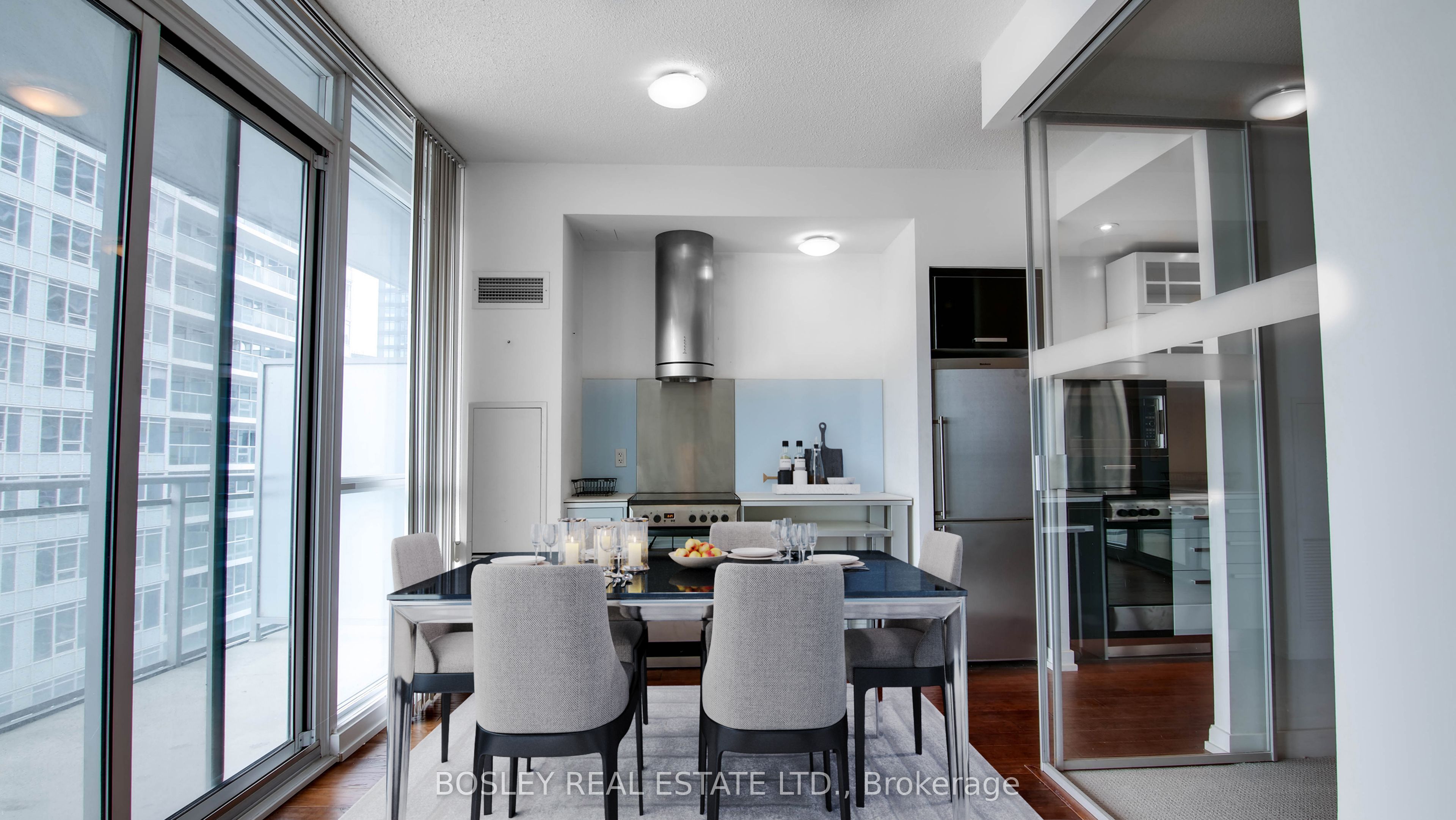 38 Dan Leckie Way, #1802