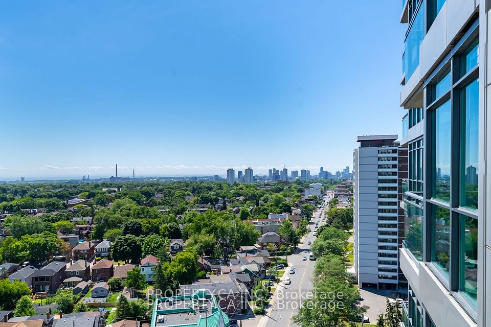 1048 Broadview