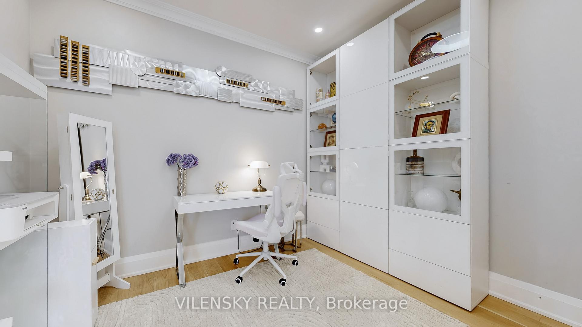 3 Bedrooms Condo at 20 North Park, Vaughan For sale