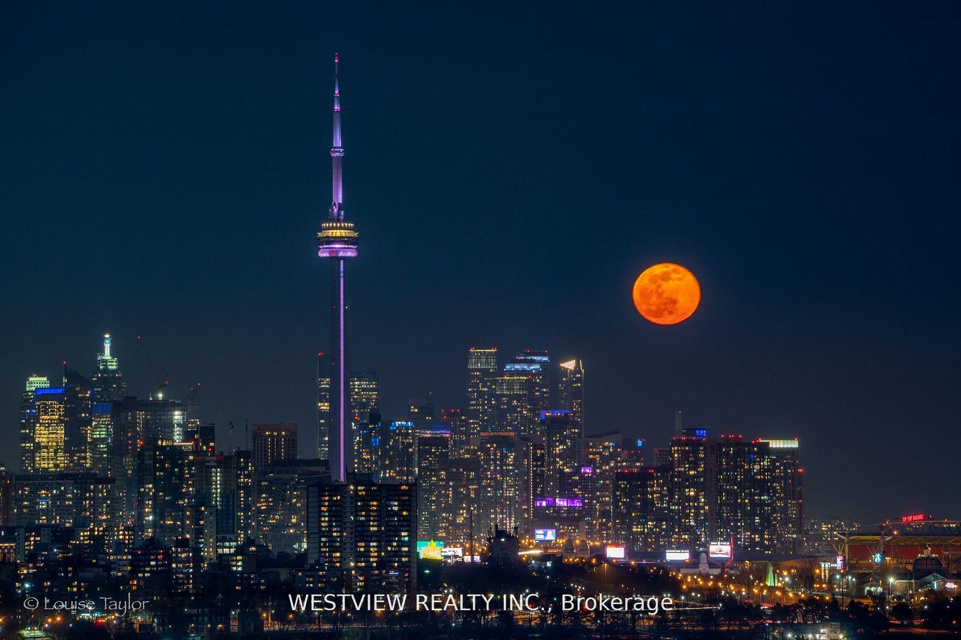 2 Bedrooms Condo at 59 Annie Craig,  Toronto For sale
