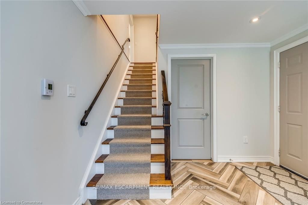 4306 Lakeshore Road