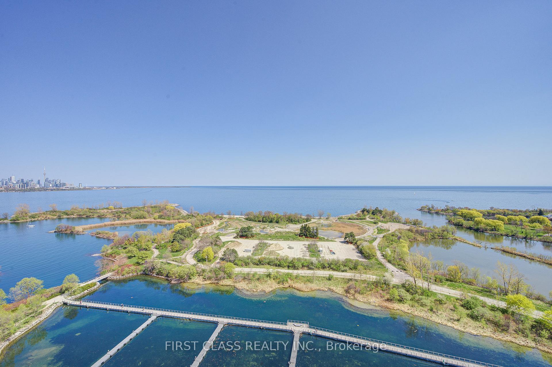 2 Bedrooms Condo at 20 Shore Breeze, Toronto For sale