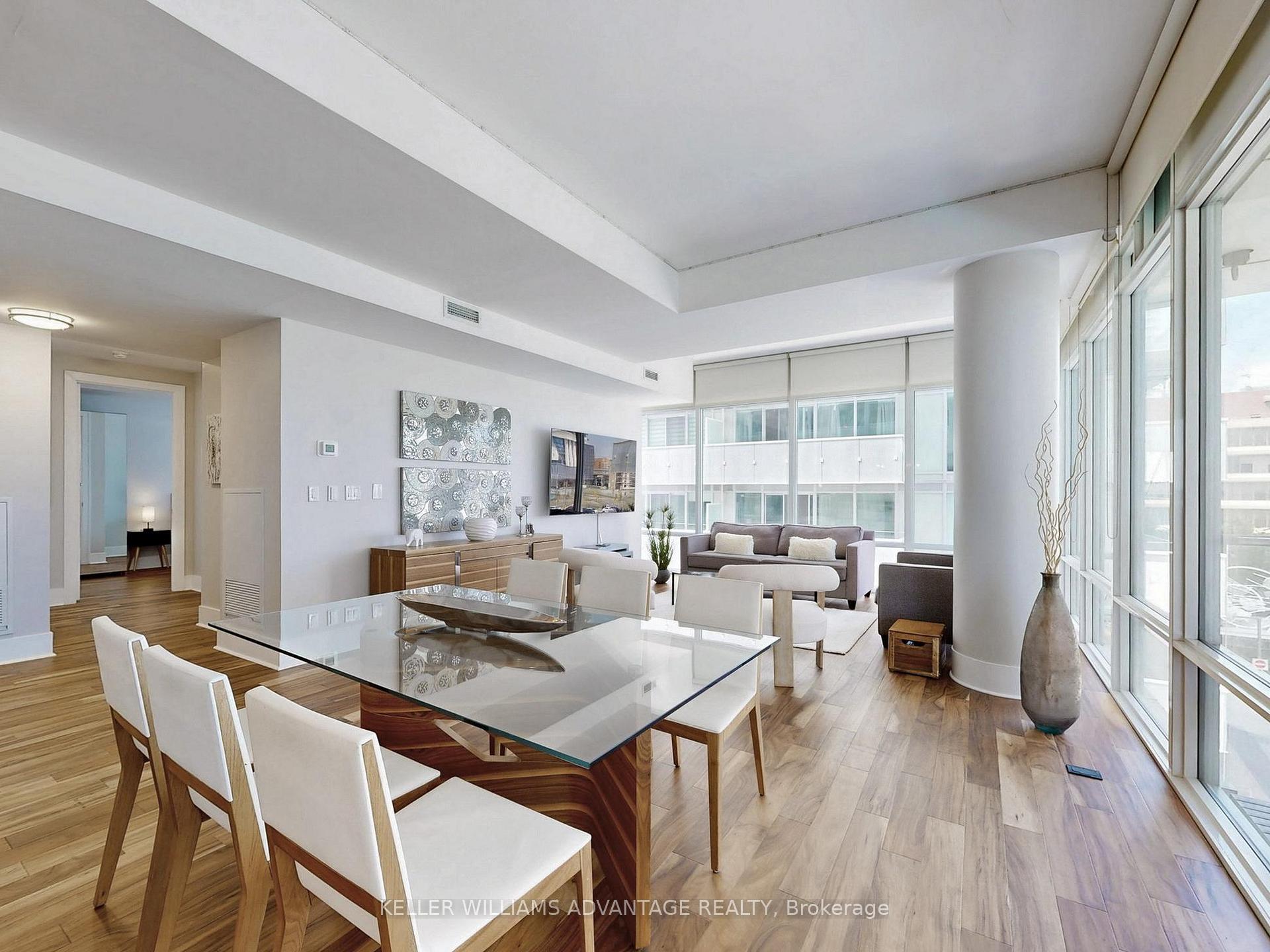 2 Bedrooms Condo at 29 Queens, Toronto For sale