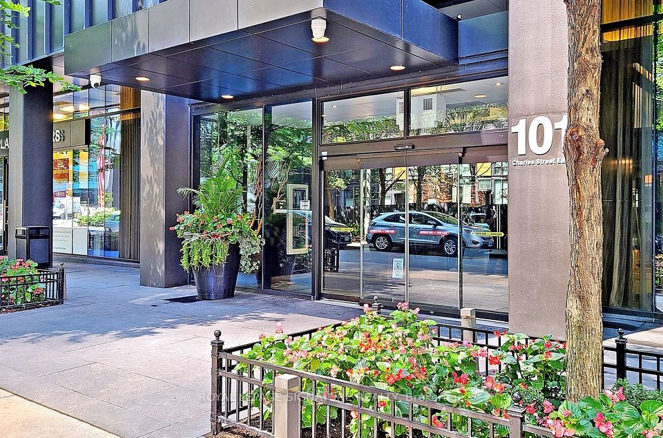 101 Charles