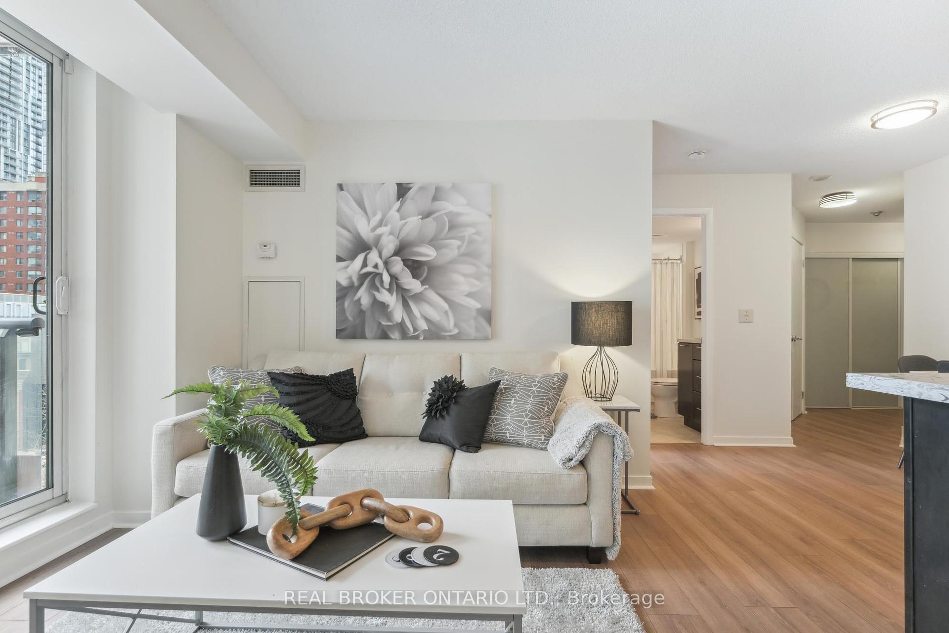 1 Bedroom Condo at 76 Shuter,  Toronto For sale