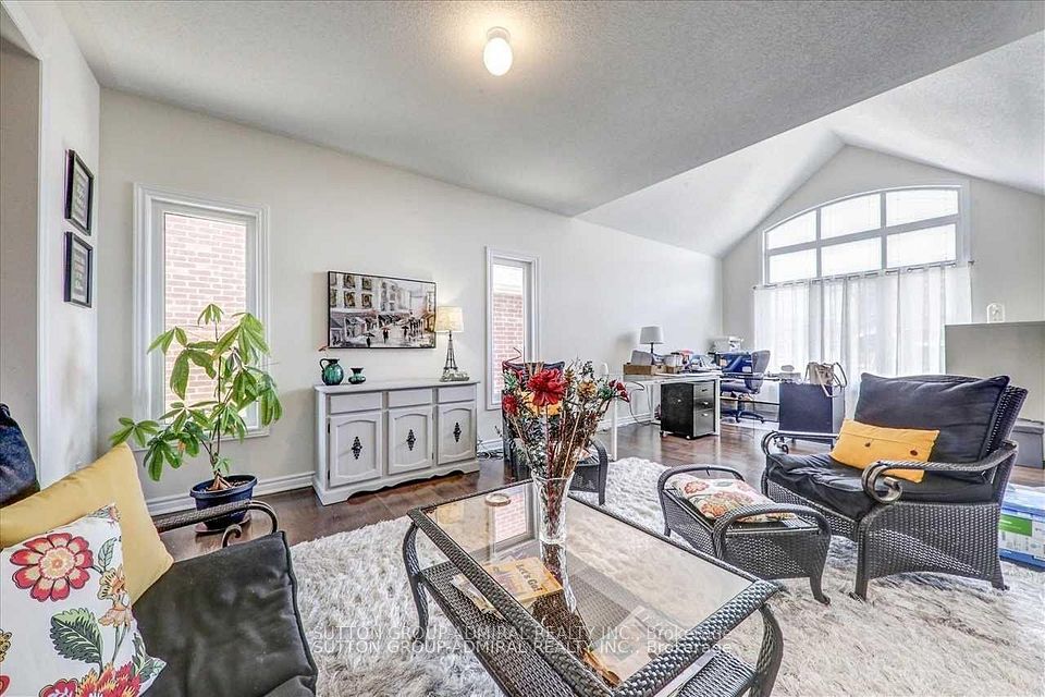 5 McCaskell Street, Brock, ON L0K 1A0