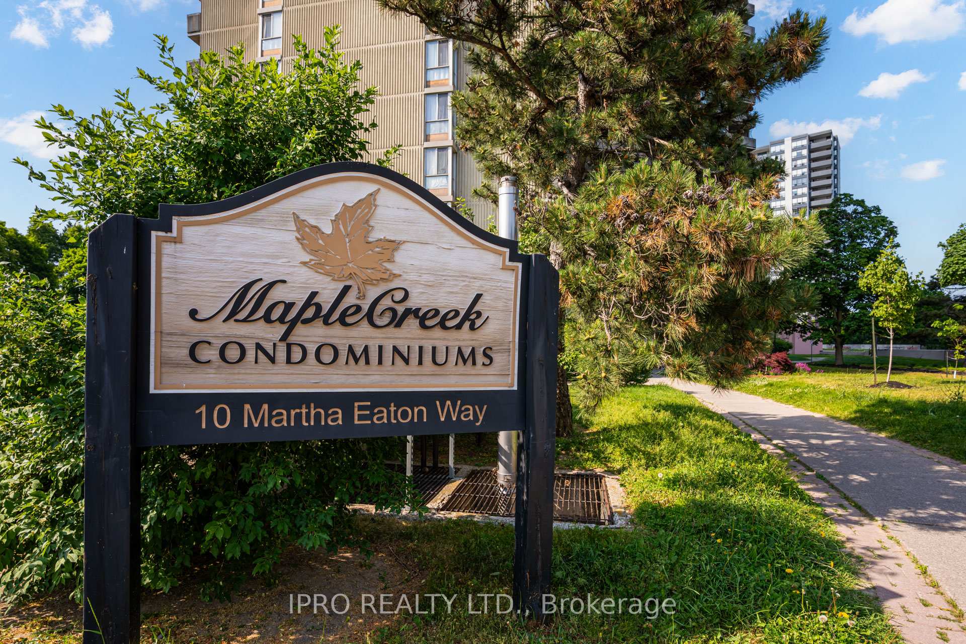 3 Bedrooms Condo at 10 Martha Eaton, Toronto For sale