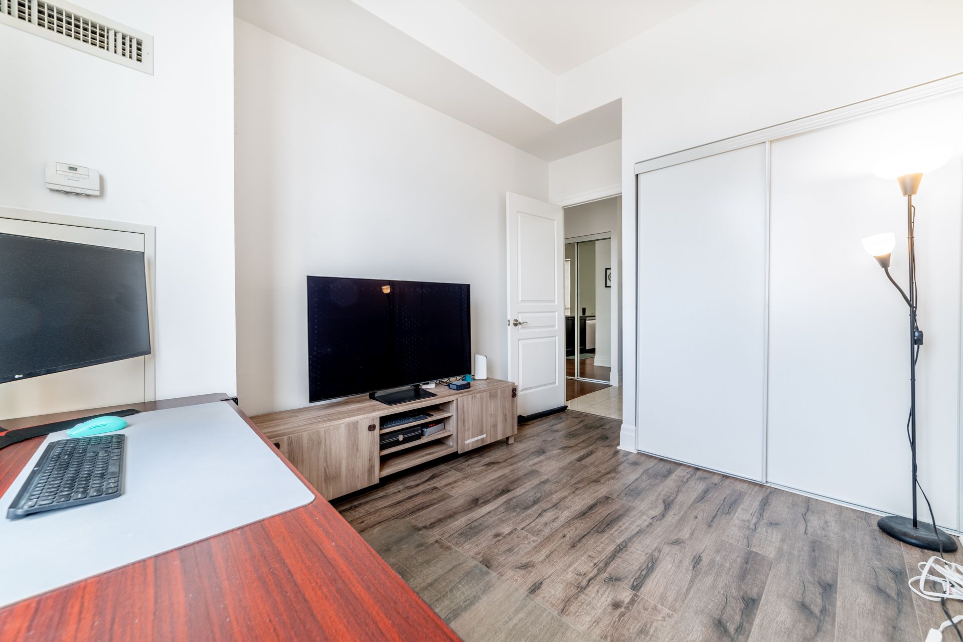 777 Steeles Avenue W LPH9