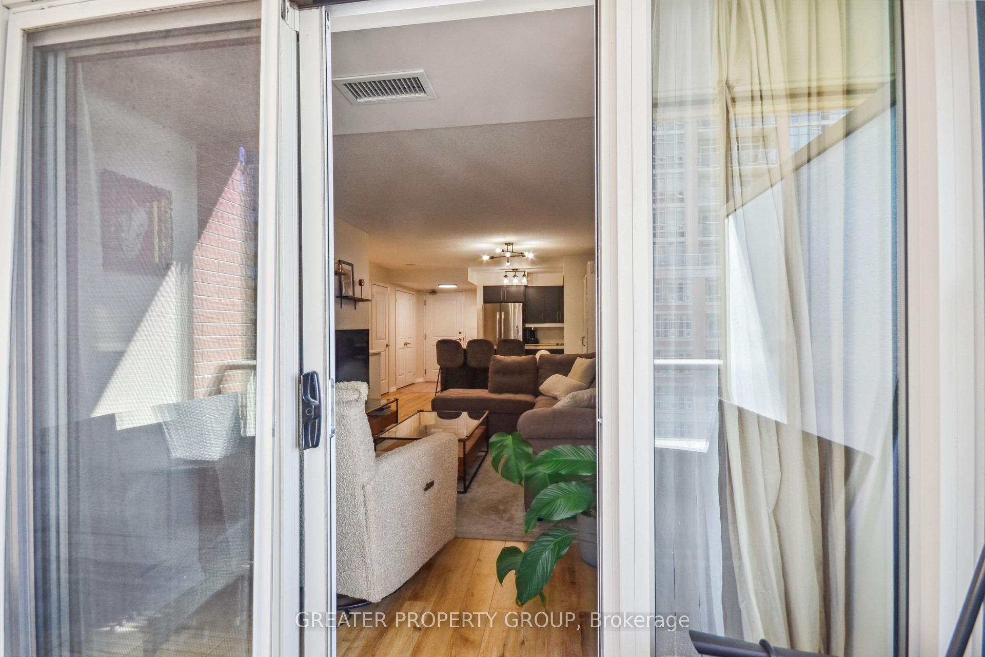 2 Bedrooms Condo at 75 East Liberty,  Toronto For sale