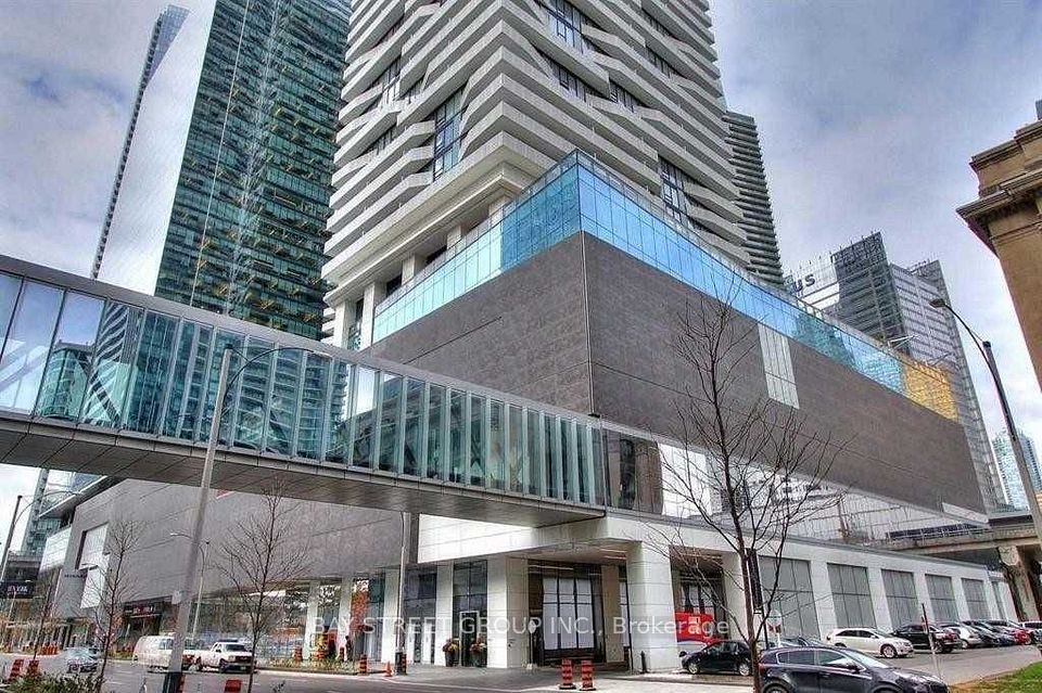 100 Harbour Street