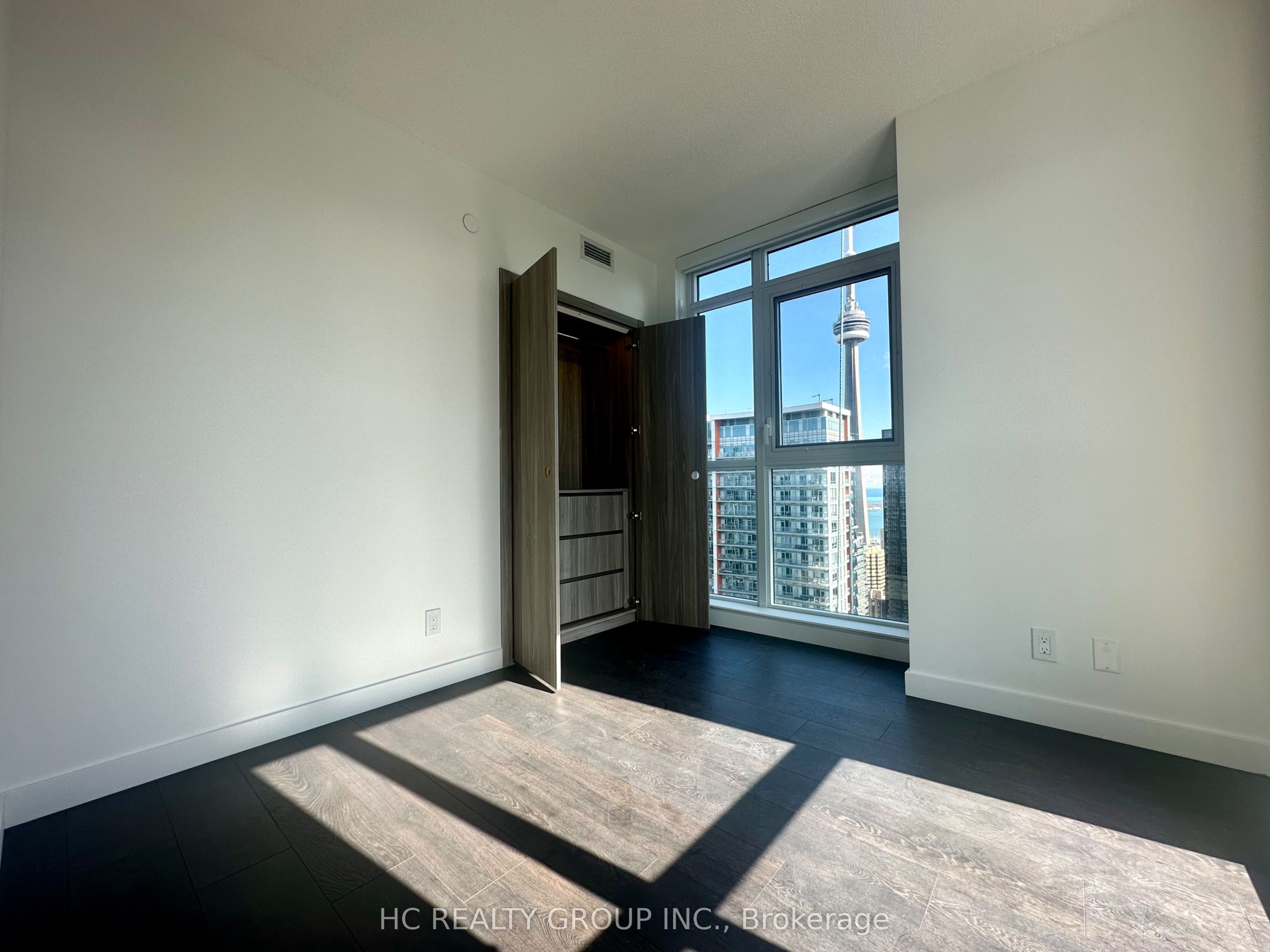 38 Widmer Street, #5007