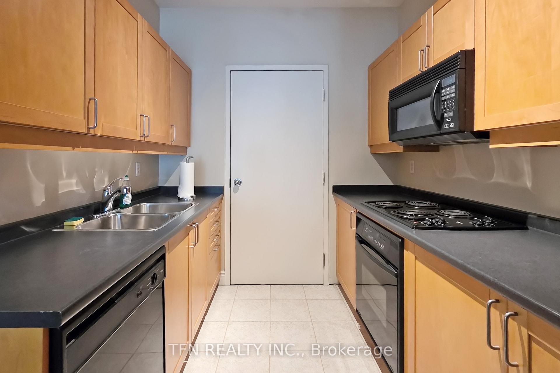 3 Bedrooms Condo at 3130 Yonge,  Toronto For sale