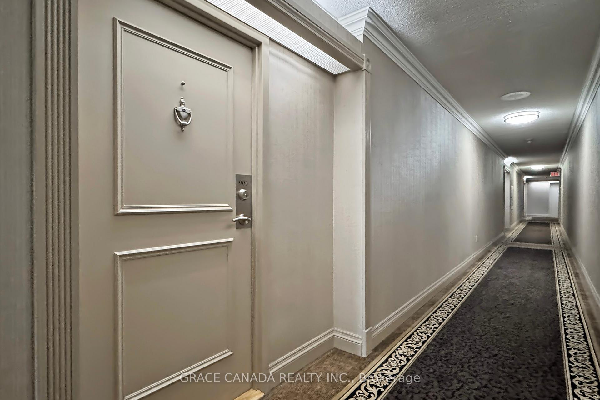 2 Bedrooms Condo at 10 Dean Park, Toronto For sale