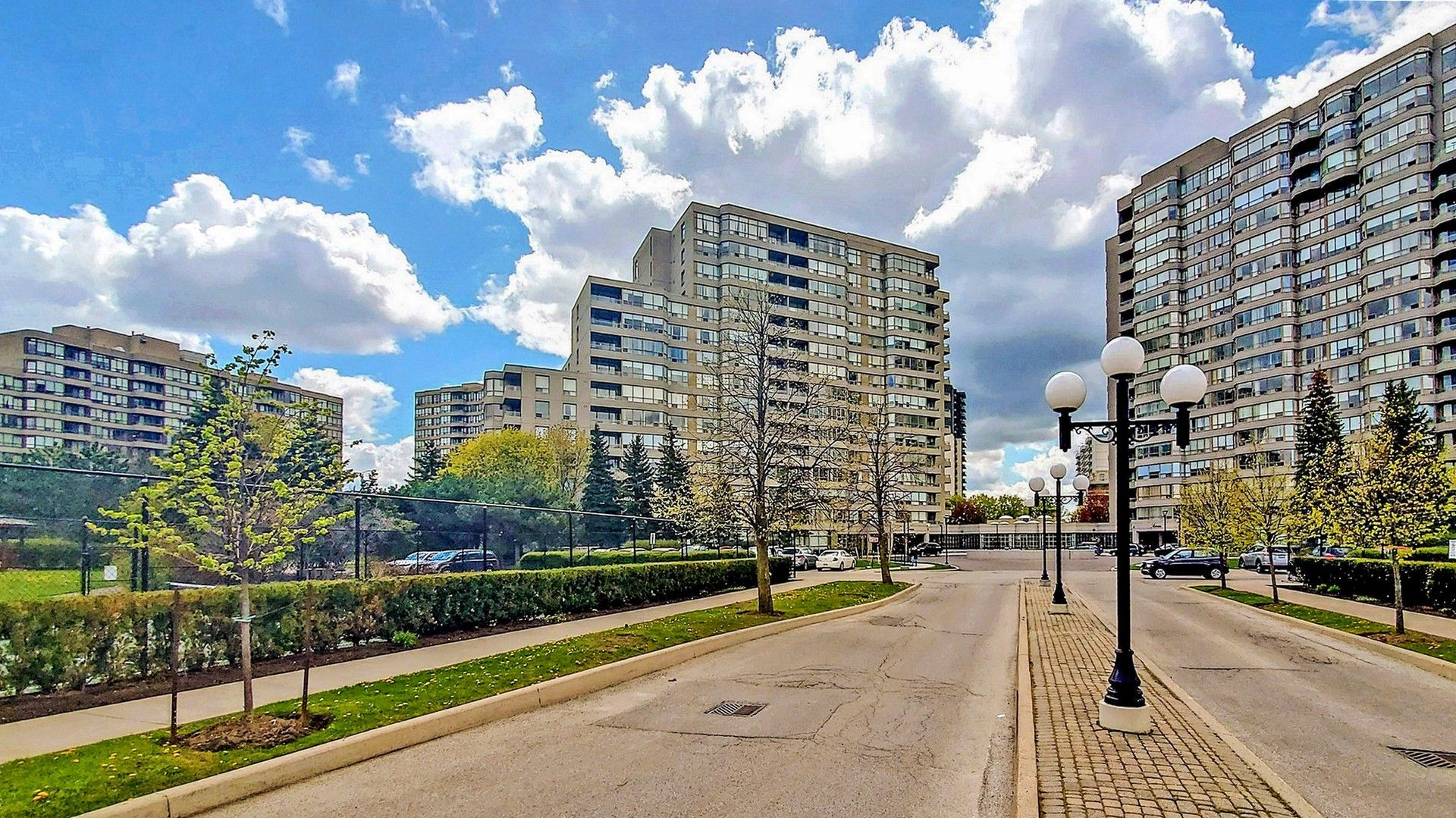 11 Townsgate Drive 1204