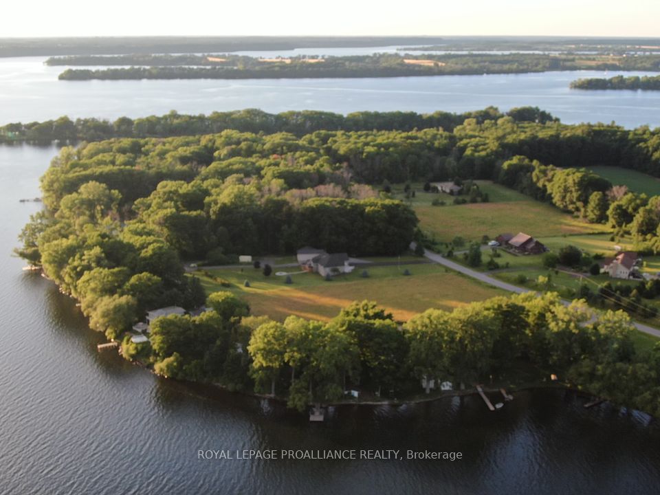32 Quinte View