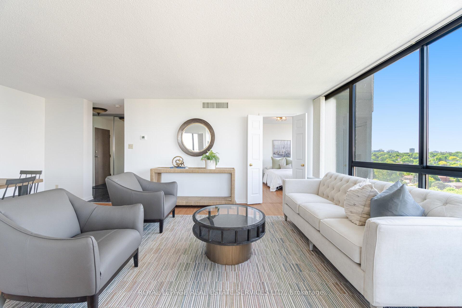 2 Bedrooms Condo at 40 Richview, Toronto For sale