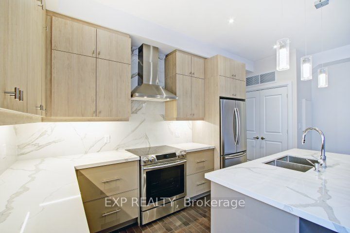 468 Ontario Street, #Unit 2